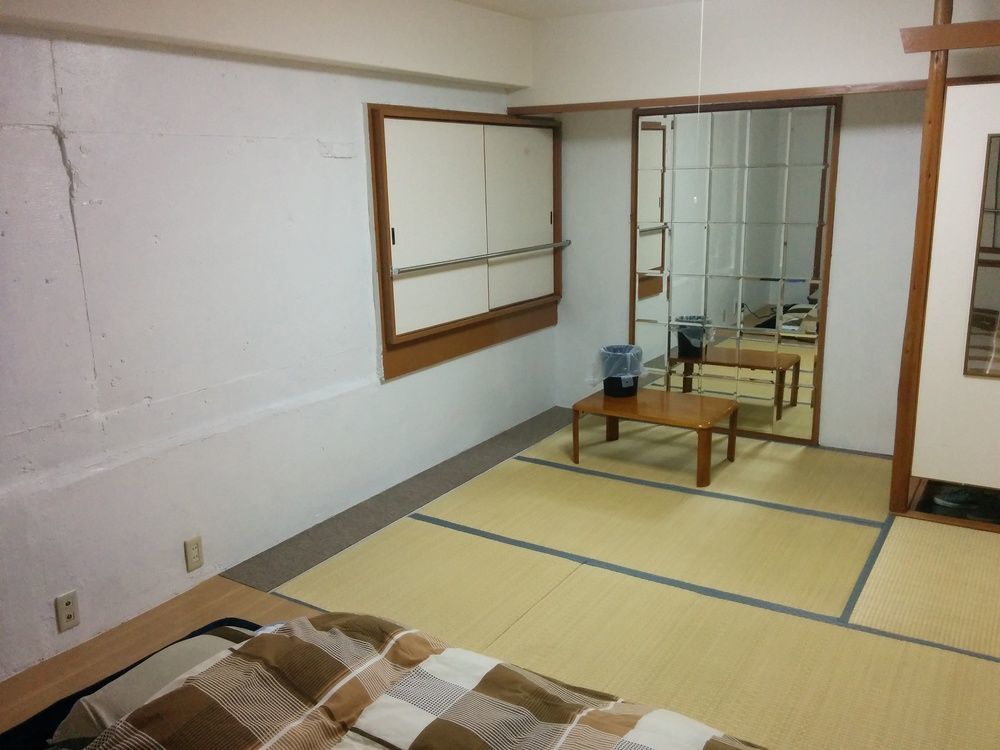 Boardinghouse Lejlighedshotel Osaka Eksteriør billede