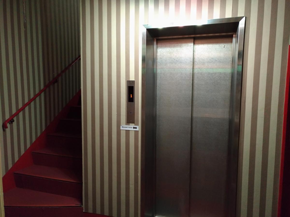 Boardinghouse Lejlighedshotel Osaka Eksteriør billede